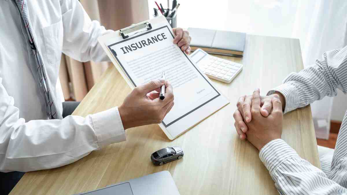 Business associate agreement signing for HIPAA compliance